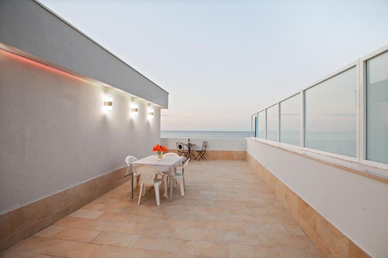 Tramonto Sul Mare Bari Apartment Near The Airport Exterior photo
